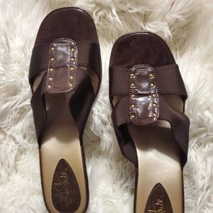 Brown Slip-on Life Stride Shoes